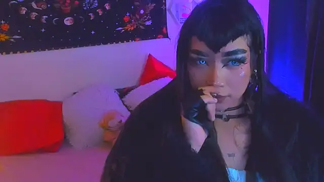 Snapshot of VexieDemon666 chatting on November 26, 2025, 2:17 pm VexieDemon666 online show from November 26, 2025, 2:17 pm