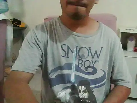 Snapshot of chikis_18 chatting on November 23, 2025, 10:09 pm chikis 18 online show from November 23, 2025, 10:09 pm