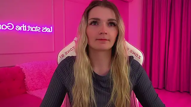 Snapshot of AnnyRaii chatting on February 7, 2026, 6:27 pm AnnyRaii online show from February 7, 2026, 6:27 pm