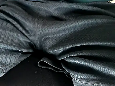 Snapshot of localboybbsr chatting on February 5, 2026, 4:58 pm localboybbsr online show from February 5, 2026, 4:58 pm