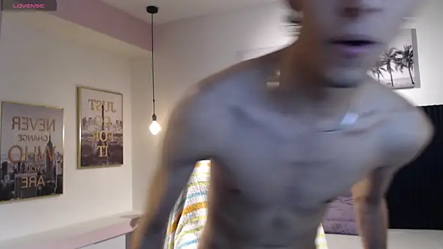 Snapshot of DraxBlade09 chatting on February 28, 2026, 10:20 pm DraxBlade09 online show from February 28, 2026, 10:20 pm