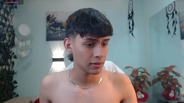 Snapshot of DraxBlade09 chatting on February 4, 2026, 1:28 pm DraxBlade09 online show from February 4, 2026, 1:28 pm