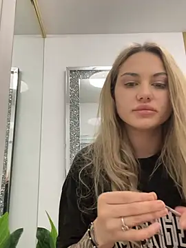 Snapshot of Chloe_GraceeX chatting on February 11, 2026, 6:19 pm Chloe GraceeX online show from February 11, 2026, 6:19 pm