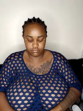 Chubbycharmdoll online show from November 20, 2025, 10:38 am