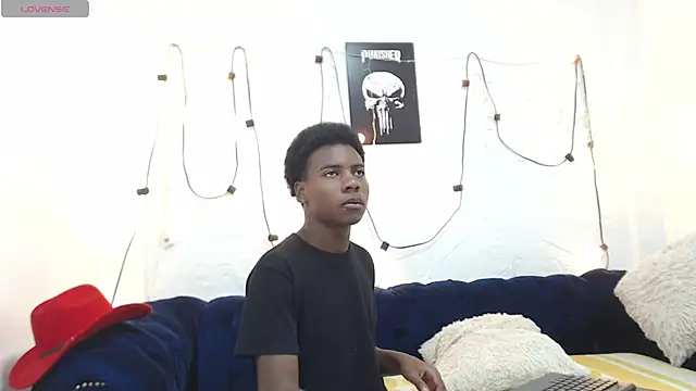 NoahJhonson69 online show from April 15, 2026, 11:27 am