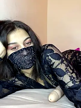 horny-girl3 online show from November 20, 2025, 10:27 am