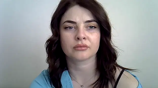 Darkroseq online show from February 3, 2026, 12:32 pm