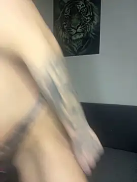 Snapshot of SexyInkedMiilfxx chatting on January 31, 2026, 9:57 pm SexyInkedMiilfxx online show from January 31, 2026, 9:57 pm