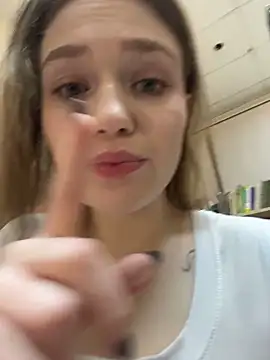 RussianWoman online show from March 20, 2026, 3:40 am