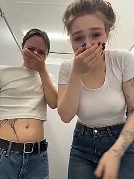 RussianWoman online show from March 22, 2026, 3:32 am