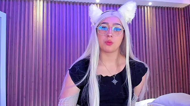 GabyRose9 online show from May 17, 2026, 8:20 pm