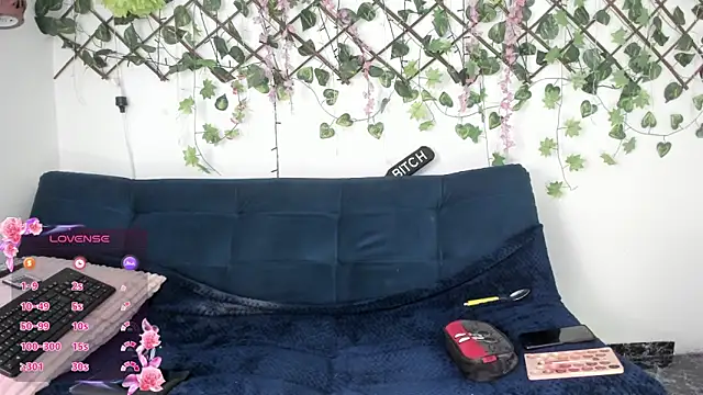 Eva moon5 online show from January 9, 2026, 7:43 pm