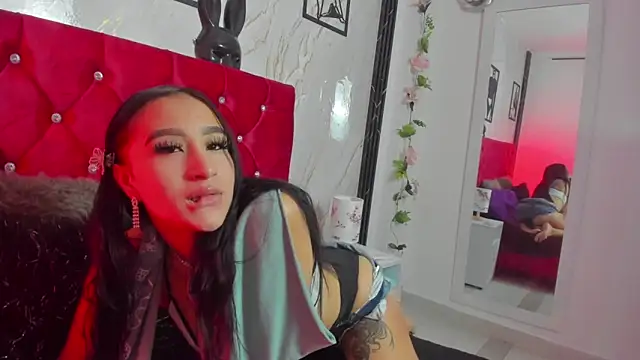 LiaSweett online show from November 21, 2025, 12:37 pm