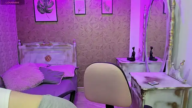 Snapshot of Isabela_clk chatting on November 19, 2025, 7:03 pm Isabela clk online show from November 19, 2025, 7:03 pm