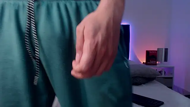 ray Weeed online show from November 29, 2025, 11:49 pm