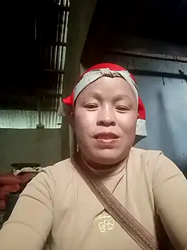 Lyly-baby online show from November 24, 2025, 5:51 am