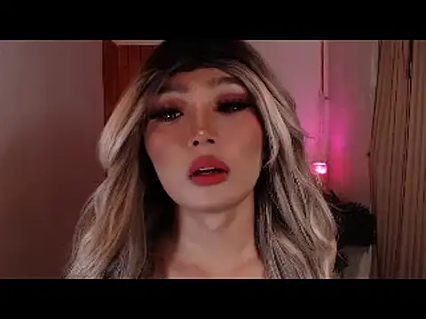 Jasmin Blaire online show from November 22, 2025, 10:36 am