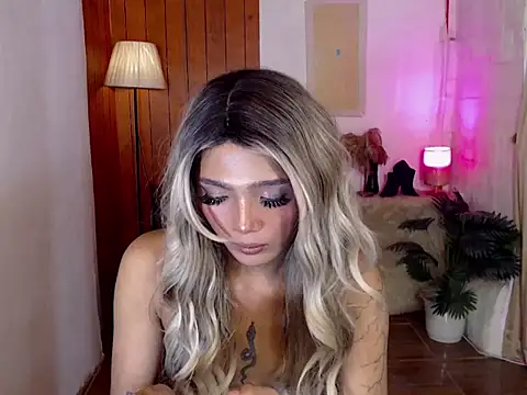 Jasmin Blaire online show from November 23, 2025, 4:50 pm