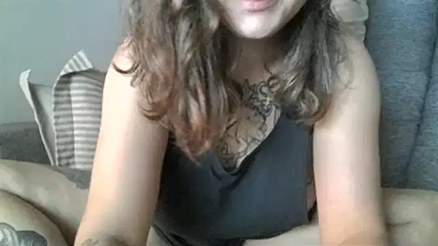 xxxluana online show from February 12, 2026, 4:12 am