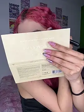 Valen-Foxx1 online show from March 8, 2026, 7:33 am