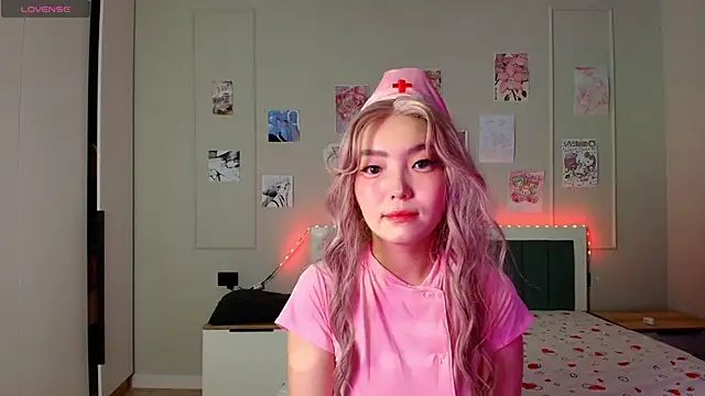 junamiin online show from December 15, 2025, 7:20 pm