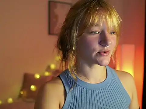 cute brutality online show from November 30, 2025, 1:23 pm