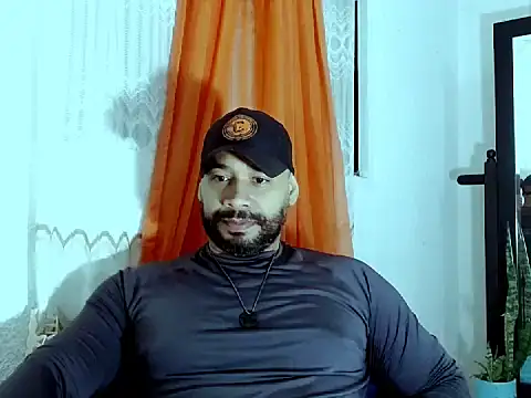 musclehetero online show from June 6, 2026, 6:40 am
