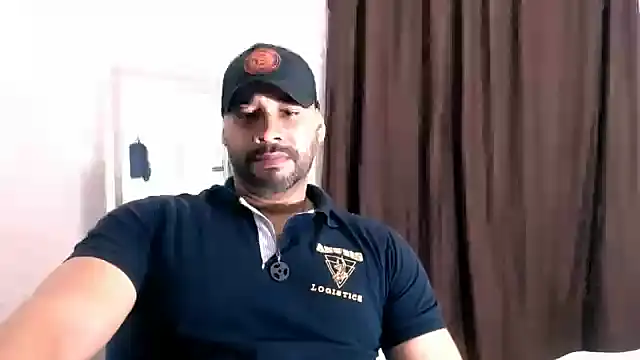 musclehetero online show from June 17, 2026, 6:24 am