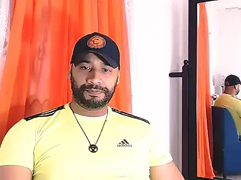 musclehetero online show from May 19, 2026, 8:05 pm