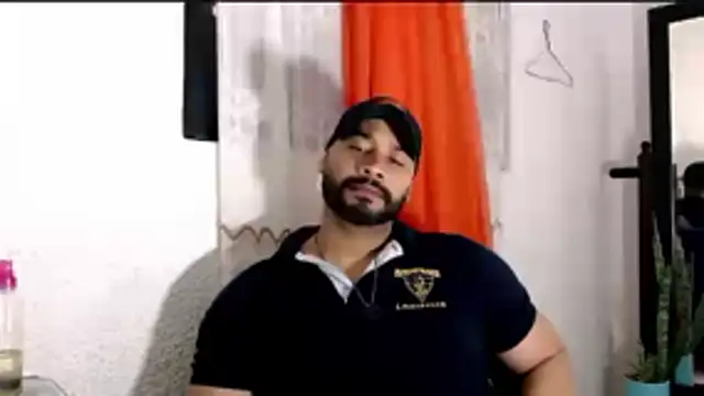 musclehetero online show from June 11, 2026, 1:38 am