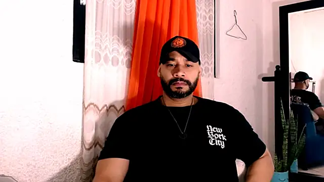 musclehetero online show from June 9, 2026, 10:16 am