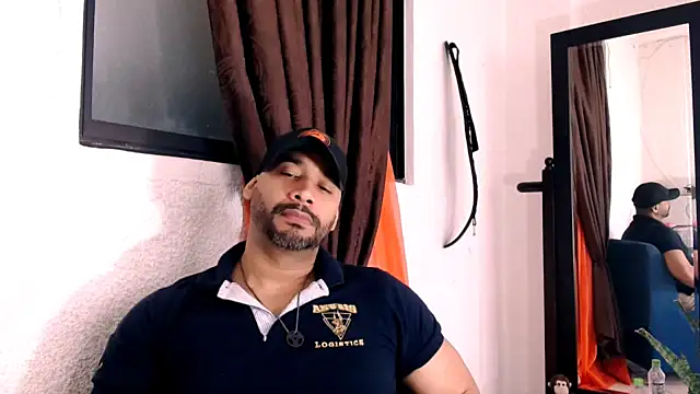 musclehetero online show from June 16, 2026, 5:57 pm