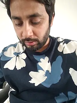 Snapshot of Cute_Lucky chatting on April 1, 2026, 9:32 am Cute Lucky online show from April 1, 2026, 9:32 am