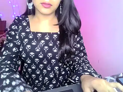 Snapshot of shivani_sharma_2 chatting on February 13, 2026, 9:53 am shivani sharma 2 online show from February 13, 2026, 9:53 am