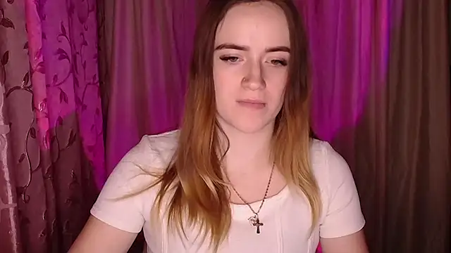 Illa May online show from December 19, 2025, 8:33 pm