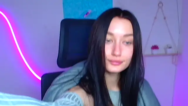 Stella XO online show from March 6, 2026, 6:41 am