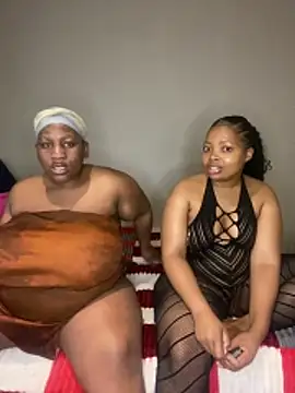 CamilaXXX20 online show from May 2, 2026, 6:35 pm