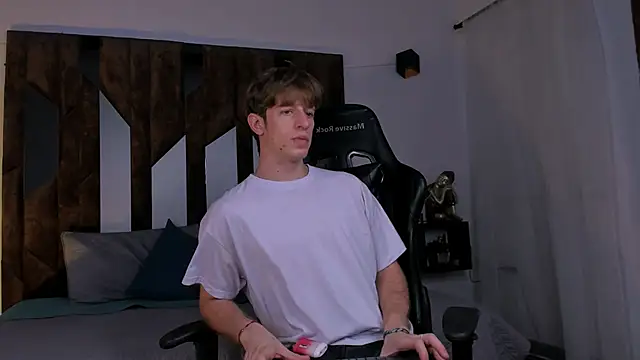 Snapshot of Ostin_Saints chatting on February 11, 2026, 6:52 pm Ostin Saints online show from February 11, 2026, 6:52 pm