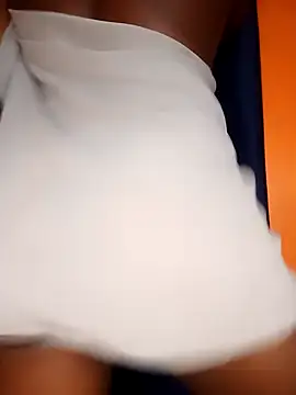 Snapshot of AngelaGraceY chatting on January 10, 2026, 4:24 pm AngelaGraceY online show from January 10, 2026, 4:24 pm