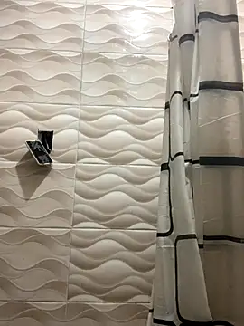 laperson online show from November 29, 2025, 10:43 pm