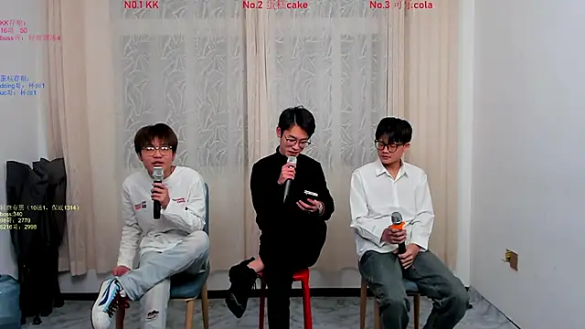 Delicious-boys-001 online show from November 21, 2025, 10:03 am