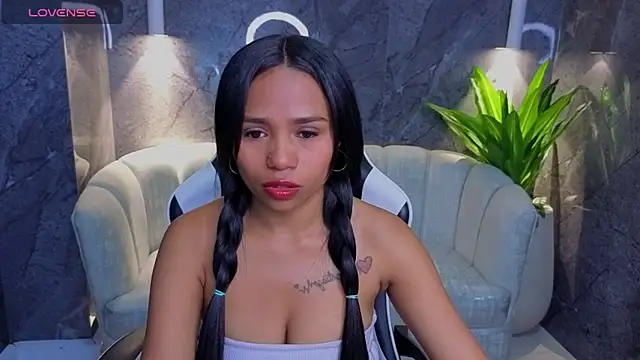 Snapshot of Sofia_Tx_ chatting on November 24, 2025, 12:49 pm Sofia Tx online show from November 24, 2025, 12:49 pm