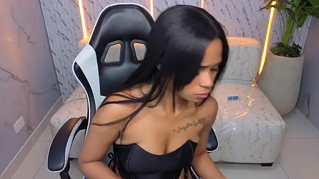 Snapshot of Sofia_Tx_ chatting on November 28, 2025, 9:15 pm Sofia Tx online show from November 28, 2025, 9:15 pm