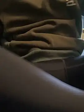 Snapshot of Spielzeugtwink chatting on February 2, 2026, 2:05 pm Spielzeugtwink online show from February 2, 2026, 2:05 pm