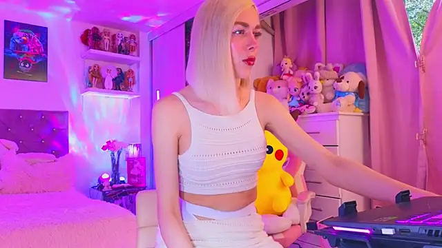 MadamBarbiee online show from January 6, 2026, 10:03 pm