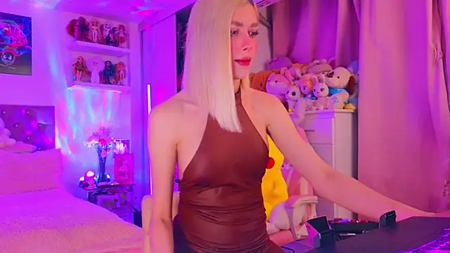 Snapshot of MadamBarbiee chatting on February 1, 2026, 1:37 am MadamBarbiee online show from February 1, 2026, 1:37 am