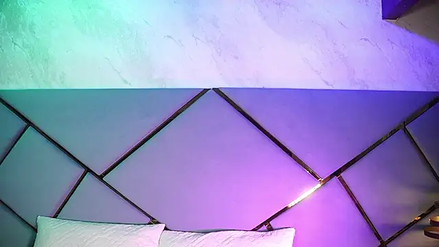 luciana agudelo online show from April 9, 2026, 7:20 pm