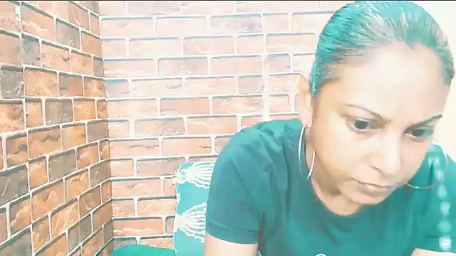 indian spice girl online show from May 25, 2026, 7:07 am