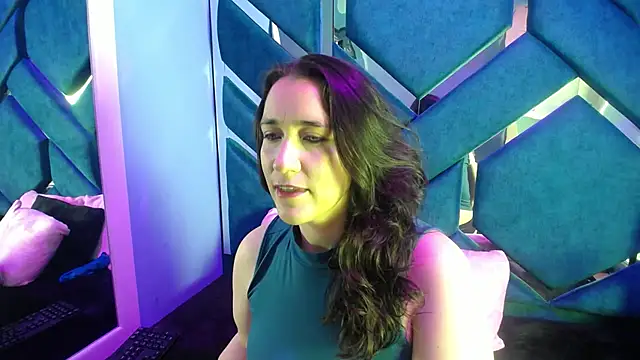 Snapshot of Carolaine_Dh1 chatting on November 26, 2025, 8:53 pm Carolaine Dh1 online show from November 26, 2025, 8:53 pm