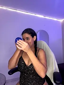 Aria Kitty online show from December 18, 2025, 7:29 pm